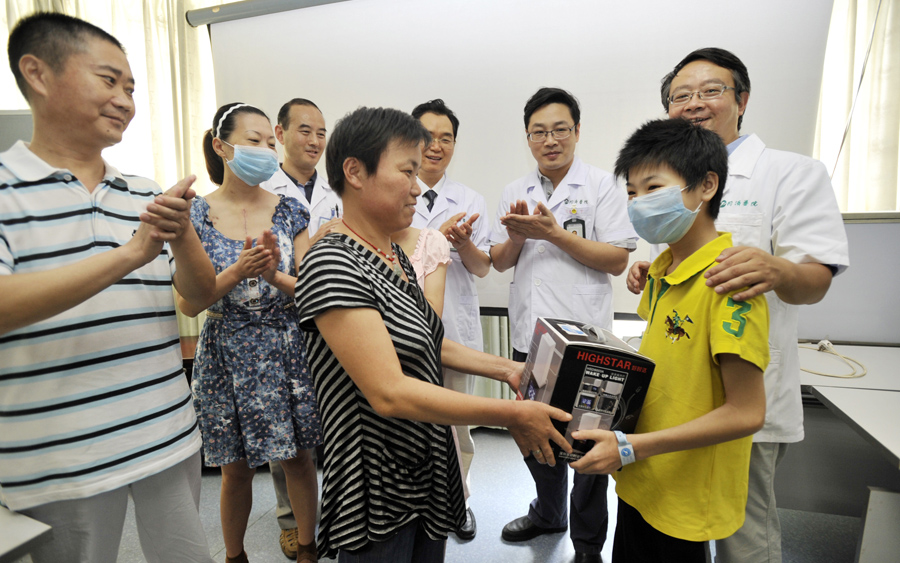 心脏移植患者聚会庆”新生“